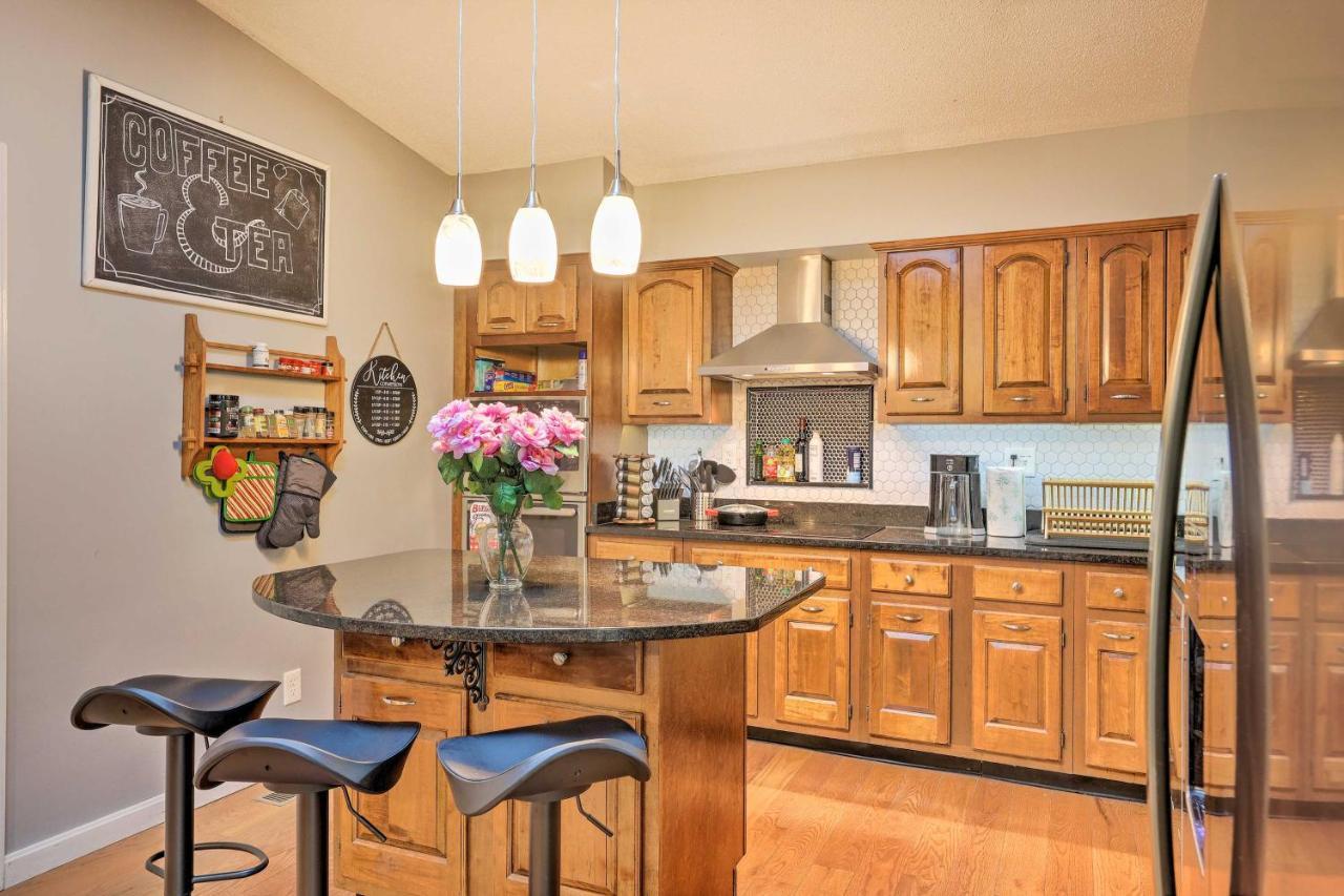 Family-Friendly Brookville Home With Hot Tub! Exterior foto
